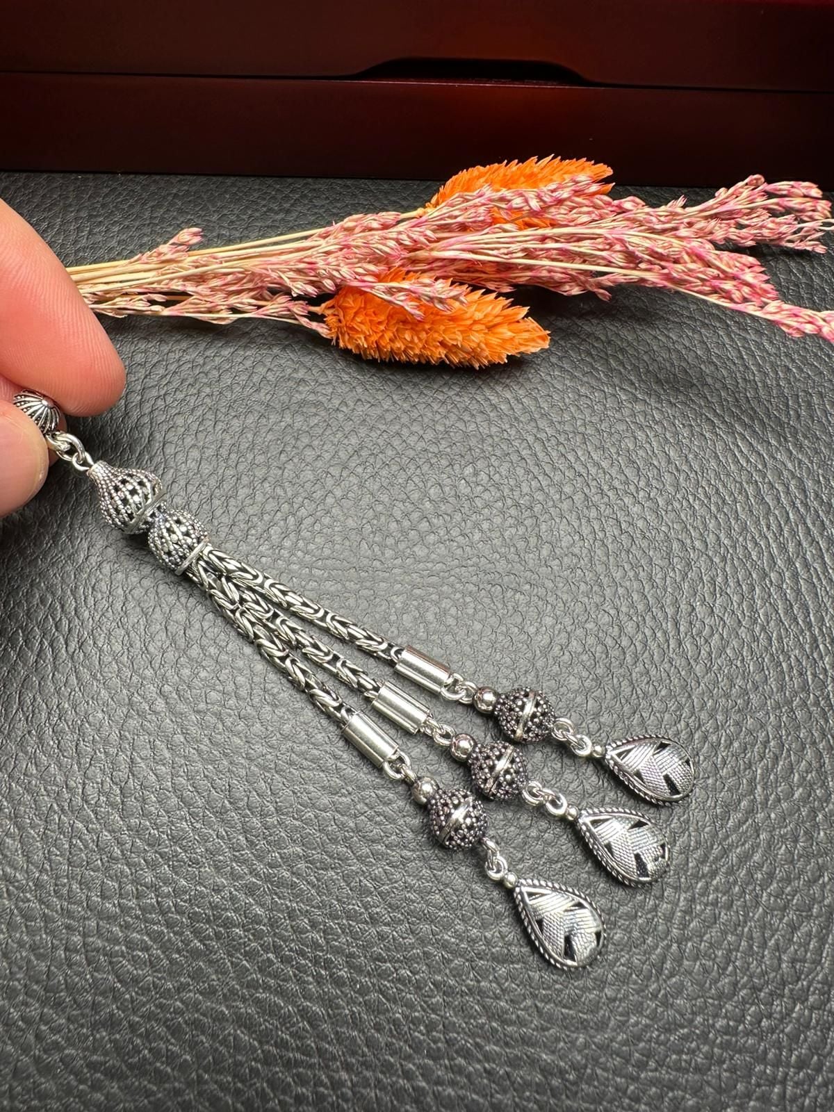 Özel Tasarım Gümüş Püskül