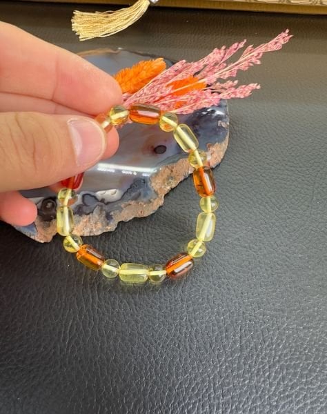 Kapsül Model Damla Kehribar Yetişkin Bilekliği