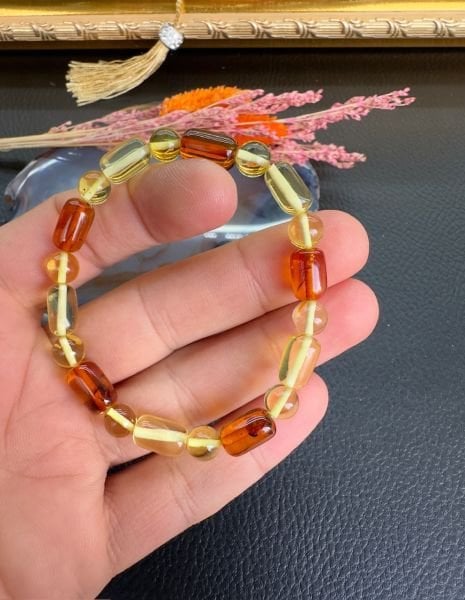 Kapsül Model Damla Kehribar Yetişkin Bilekliği