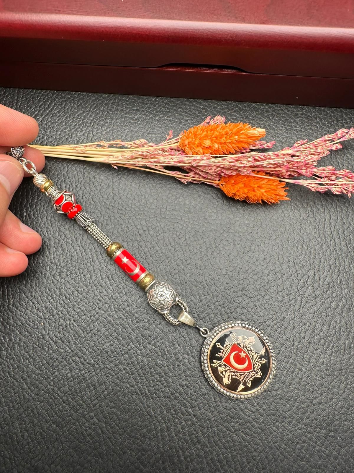 Özel Tasarım Gümüş Püskül