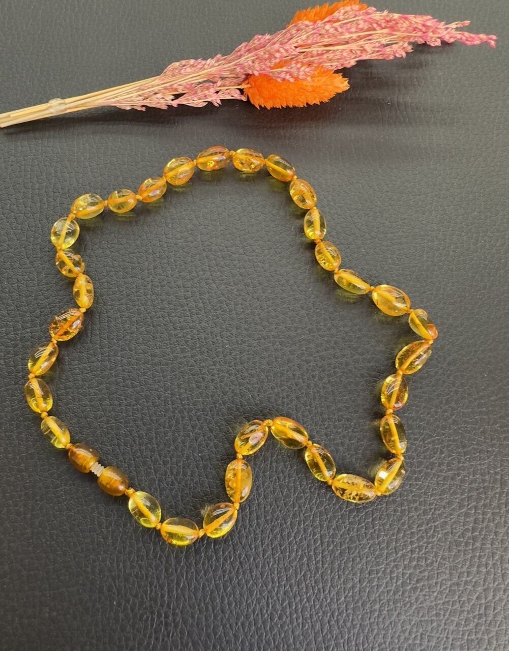 Damla Kehribar Kolye