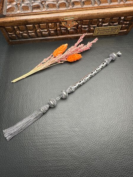 Özel Tasarım Büyük Boy Gümüş Püskül