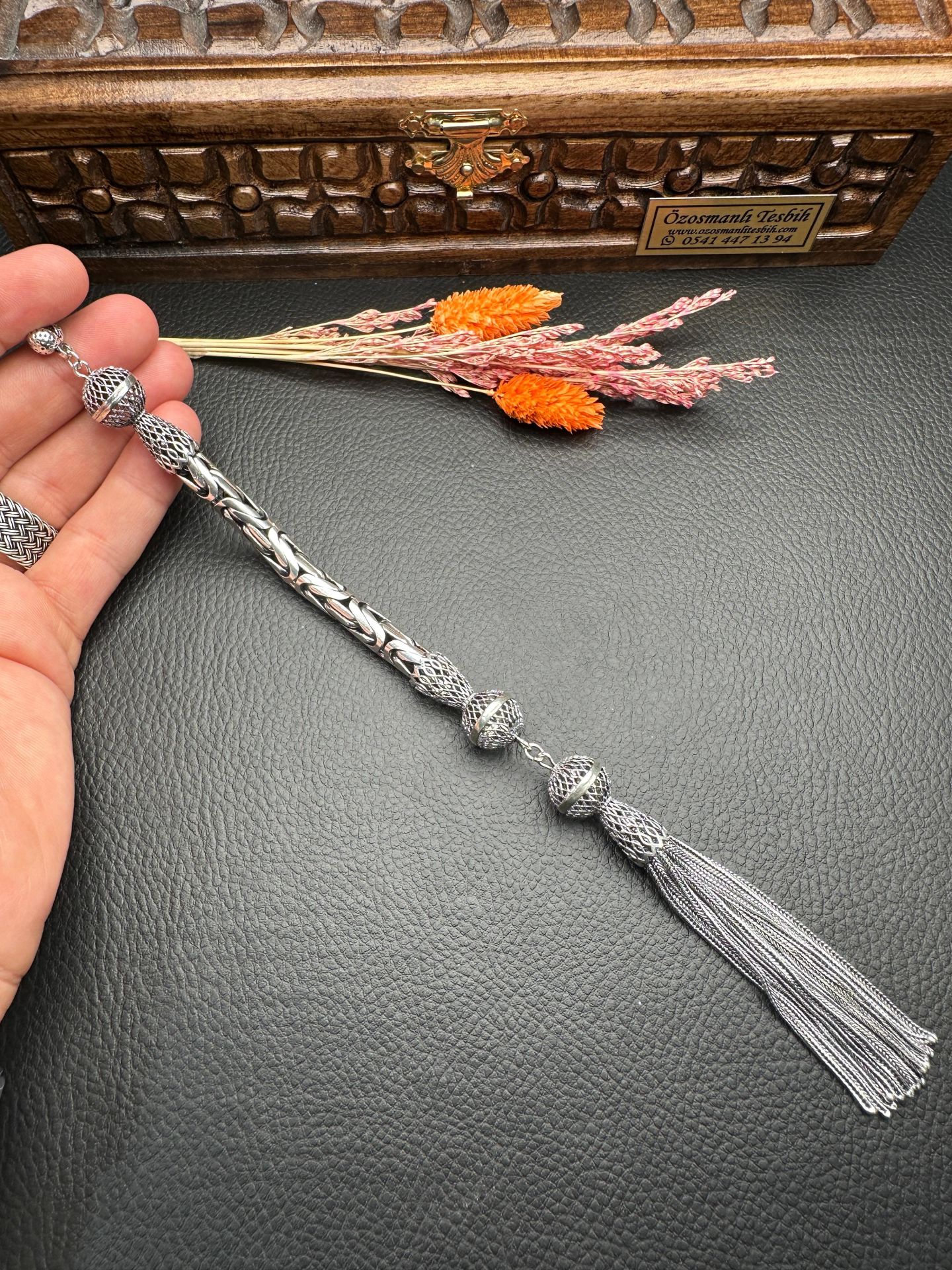 Özel Tasarım BÜYÜK BOY Gümüş Püskül