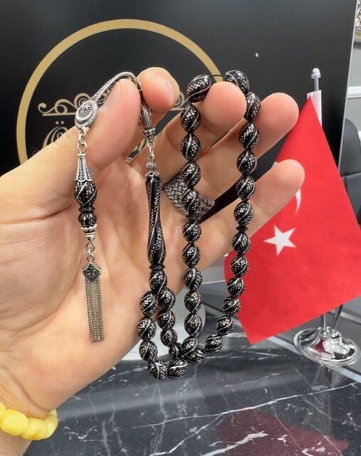 Beyzi Model 925 Ayar Gümüş İşlemeli Siyah Kuka Tesbih