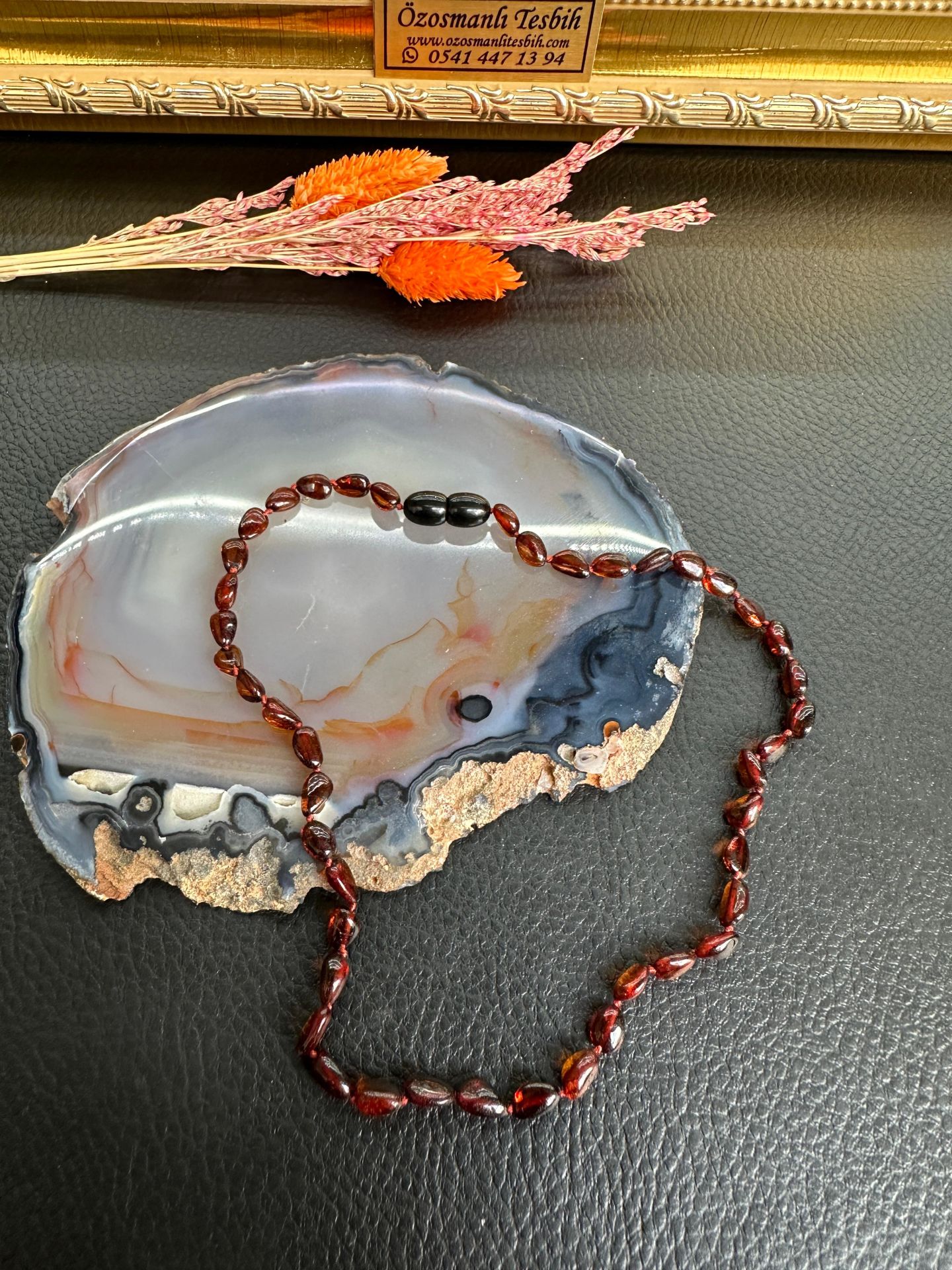 Damla Kehribar Bebek Kolyesi