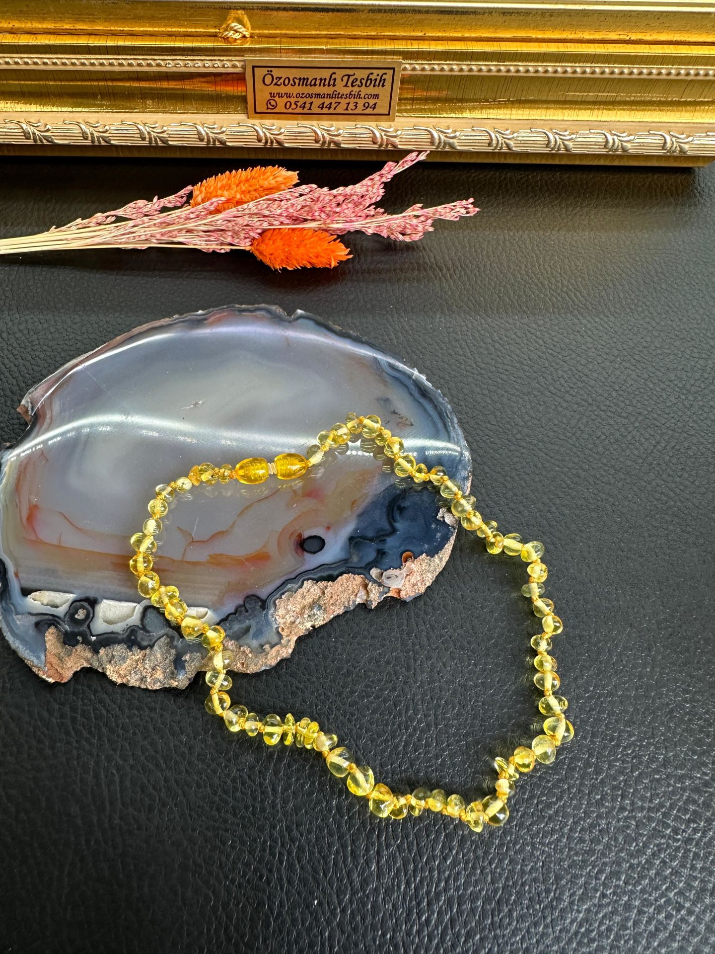 Damla Kehribar Bebek Kolyesi