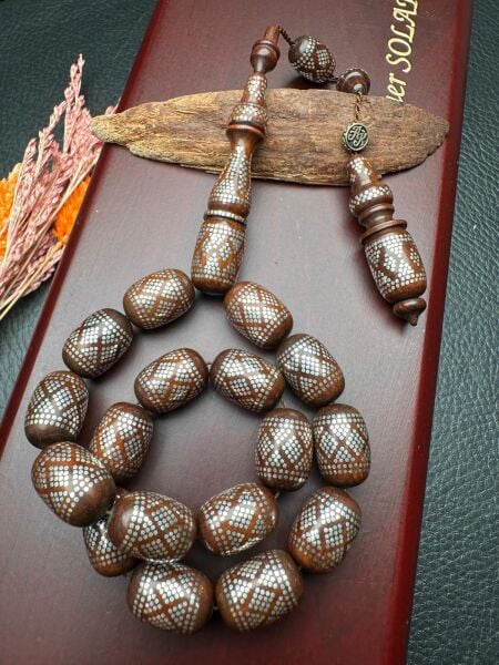 Kapsül Model Maskot Gümüş  İşlemeli Kuka Tesbih