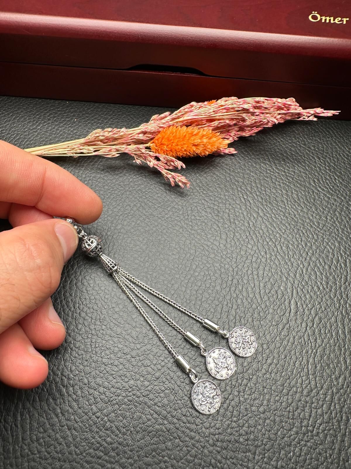 Özel Tasarım Gümüş Püskül